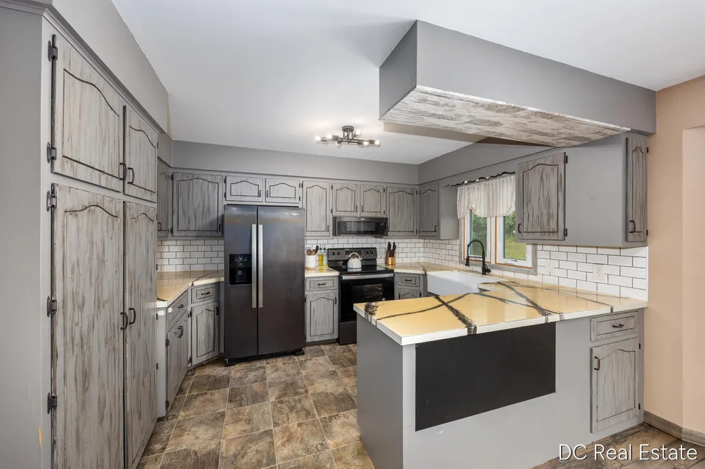 15721 W Almy Road Winfield Township MI 49329