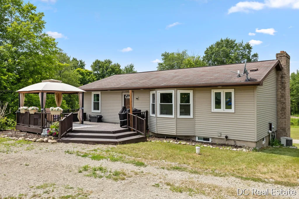 15721 W Almy Road Winfield Township MI 49329