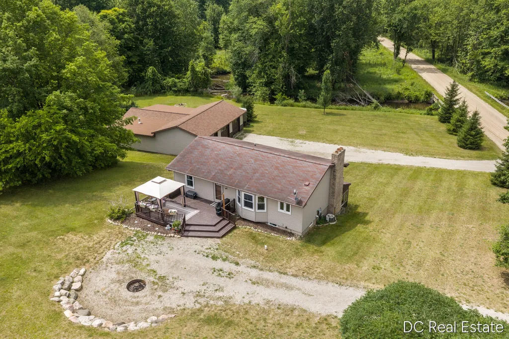15721 W Almy Road Winfield Township MI 49329