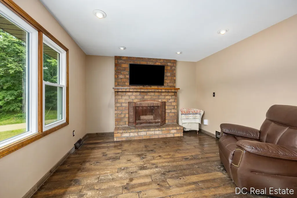 15721 W Almy Road Winfield Township MI 49329