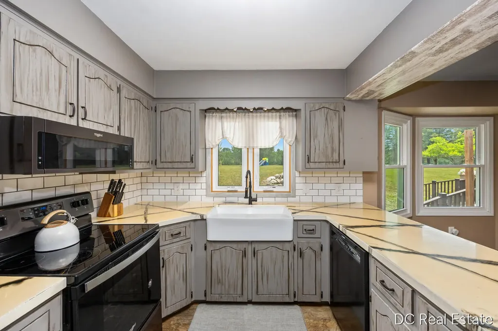 15721 W Almy Road Winfield Township MI 49329