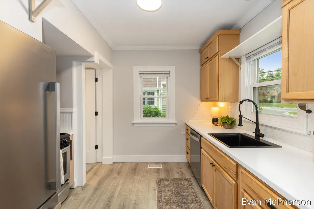 1523 Boston Street SE Grand Rapids City MI 49507