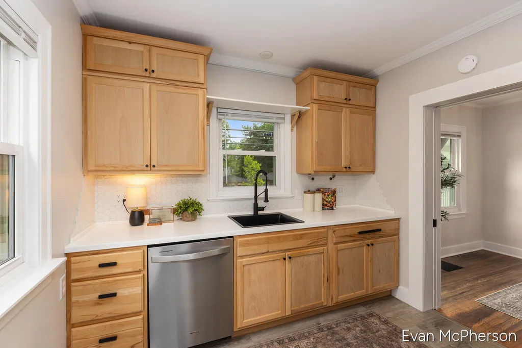 1523 Boston Street SE Grand Rapids City MI 49507