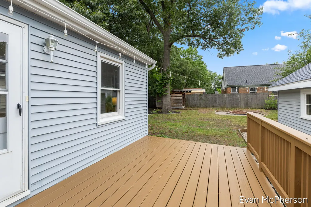 1523 Boston Street SE Grand Rapids City MI 49507