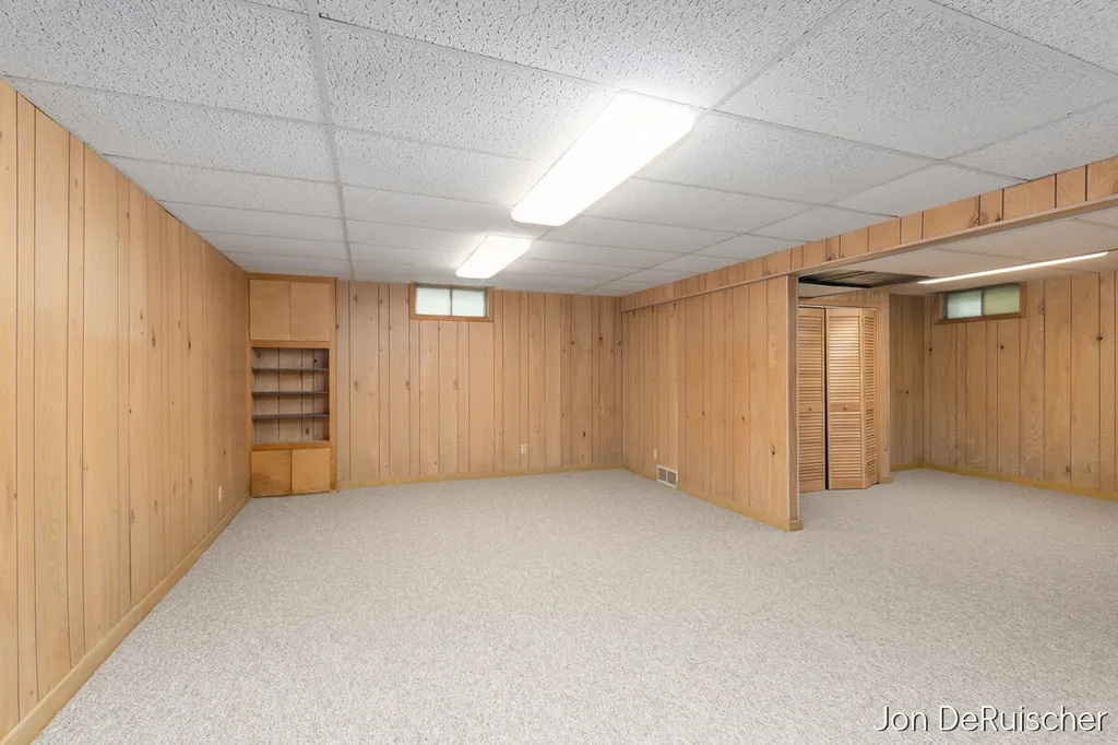 2656 Vassar Drive SE Grand Rapids City MI 49506