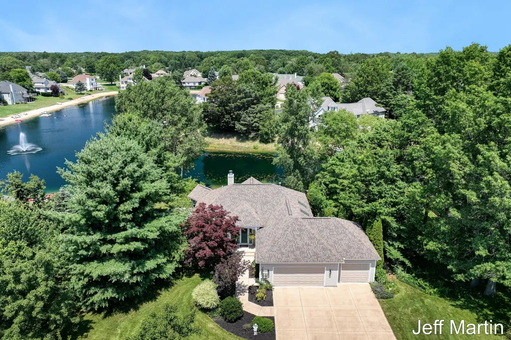 1901 Goldeneye Drive Park Township MI 49424