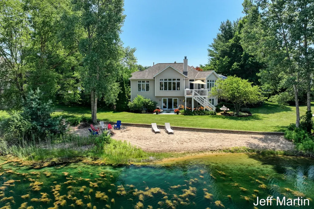1901 Goldeneye Drive Park Township MI 49424