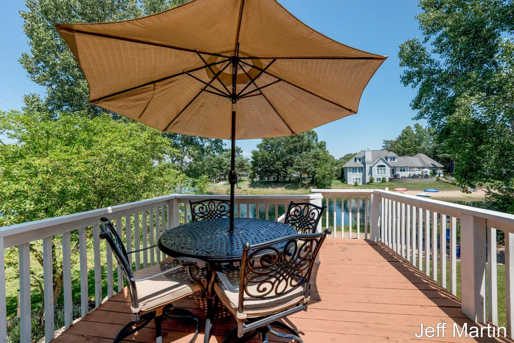 1901 Goldeneye Drive Park Township MI 49424