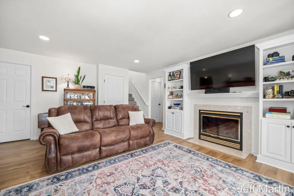 1901 Goldeneye Drive Park Township MI 49424