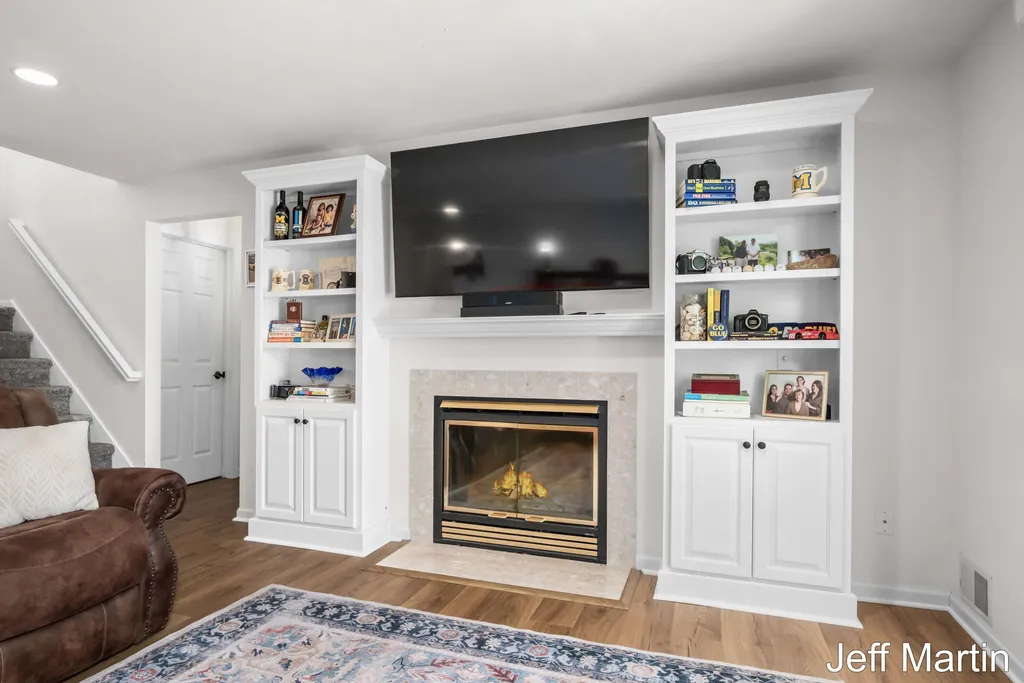 1901 Goldeneye Drive Park Township MI 49424