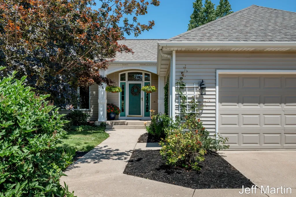 1901 Goldeneye Drive Park Township MI 49424