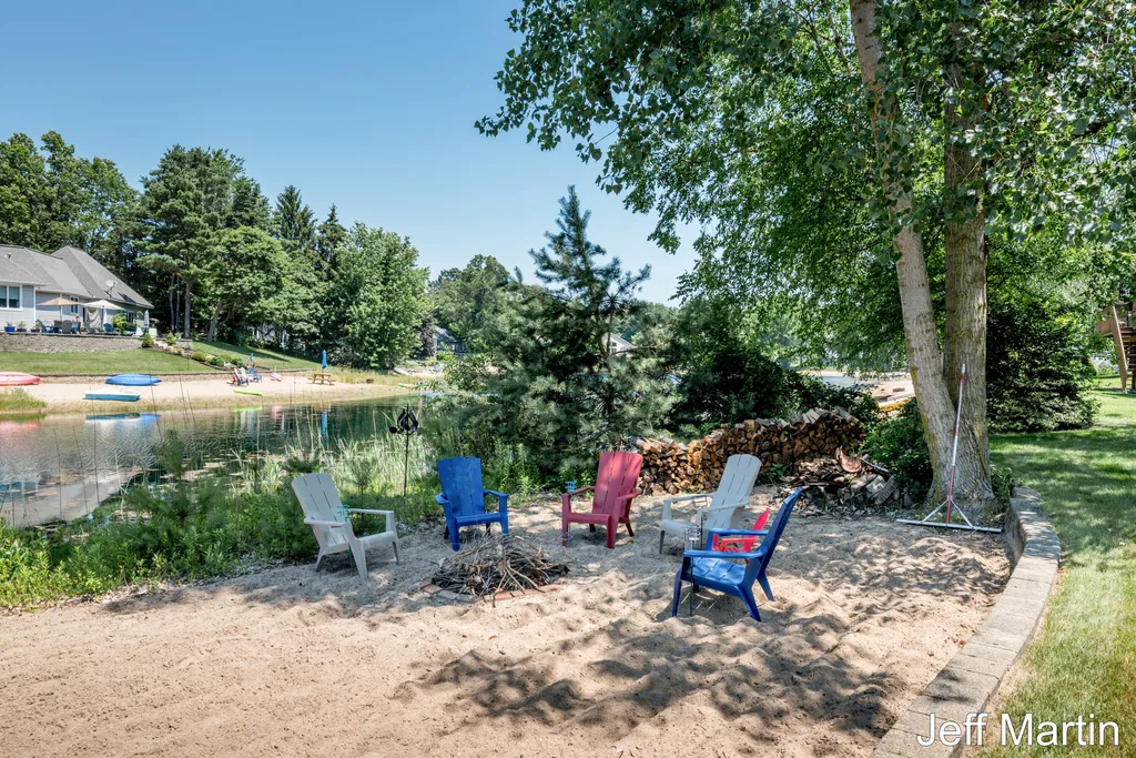 1901 Goldeneye Drive Park Township MI 49424