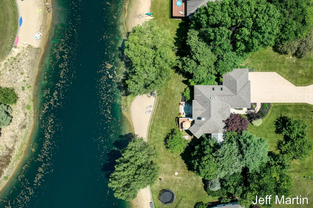 1901 Goldeneye Drive Park Township MI 49424
