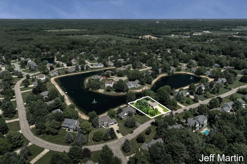 1901 Goldeneye Drive Park Township MI 49424