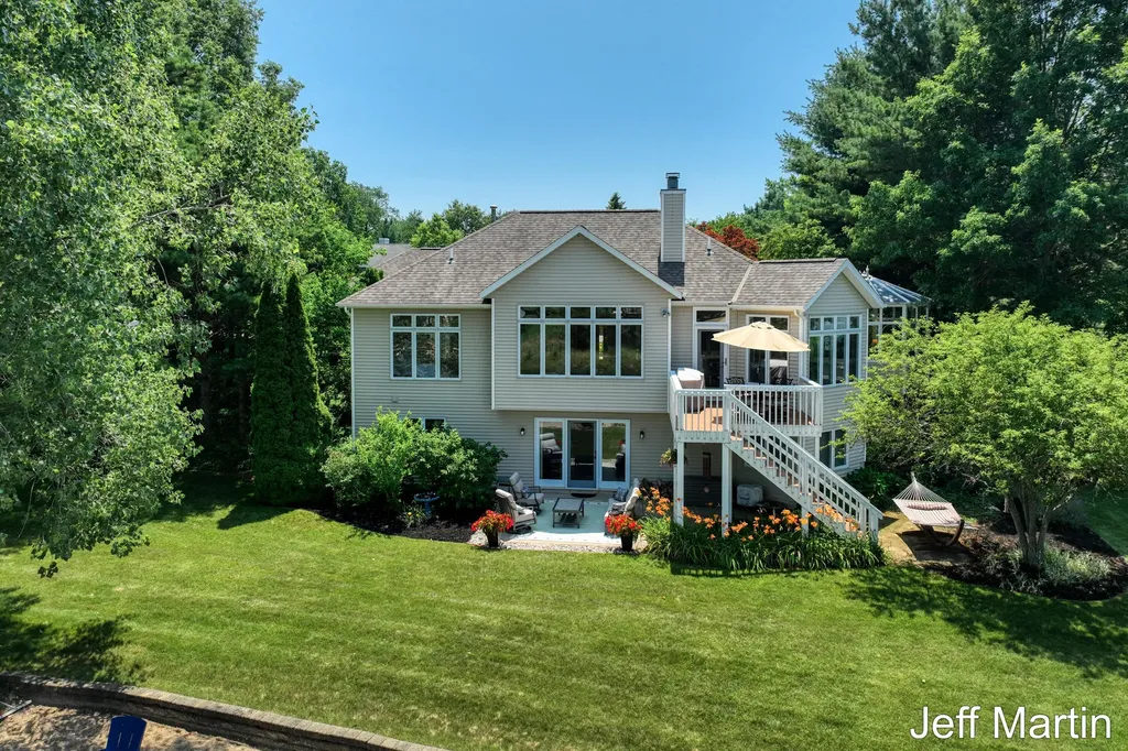 1901 Goldeneye Drive Park Township MI 49424