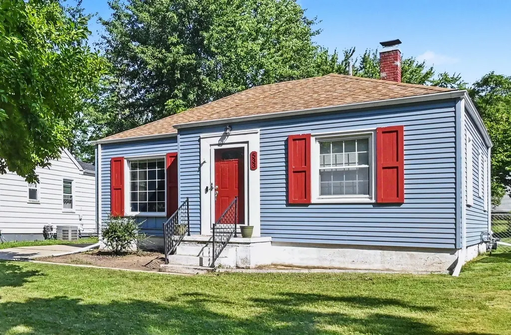 533 N Dexter Drive Lansing City MI 48910