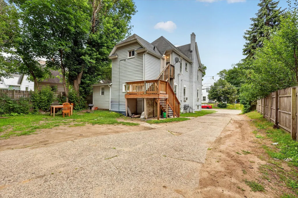 129 Palmer Street NE Grand Rapids City MI 49505