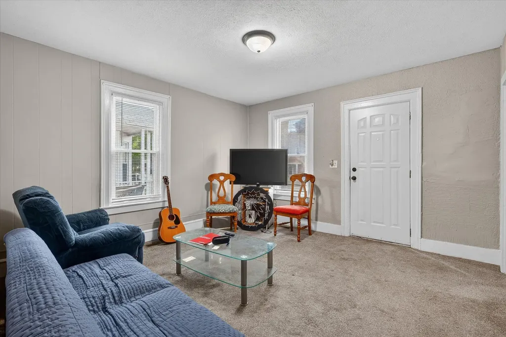 129 Palmer Street NE Grand Rapids City MI 49505