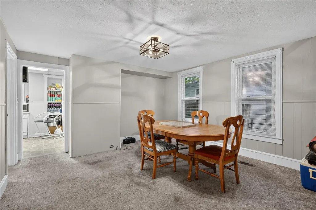 129 Palmer Street NE Grand Rapids City MI 49505