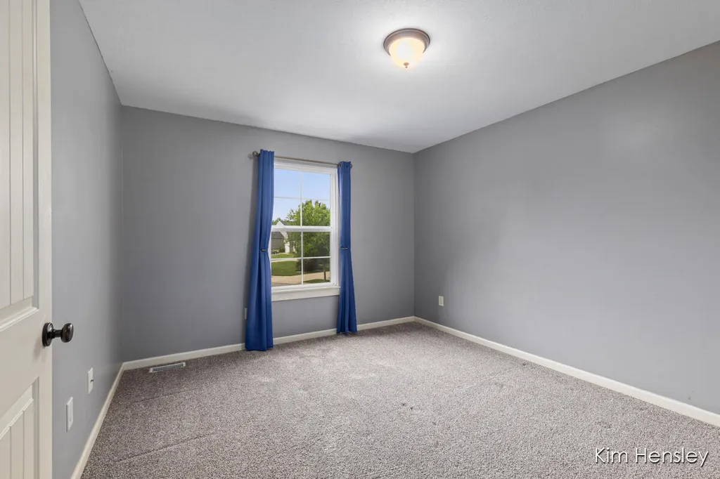 678 Orchard Court NE Rockford City MI 49341