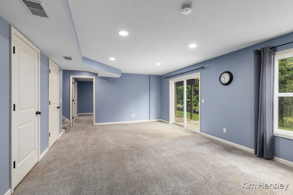 678 Orchard Court NE Rockford City MI 49341