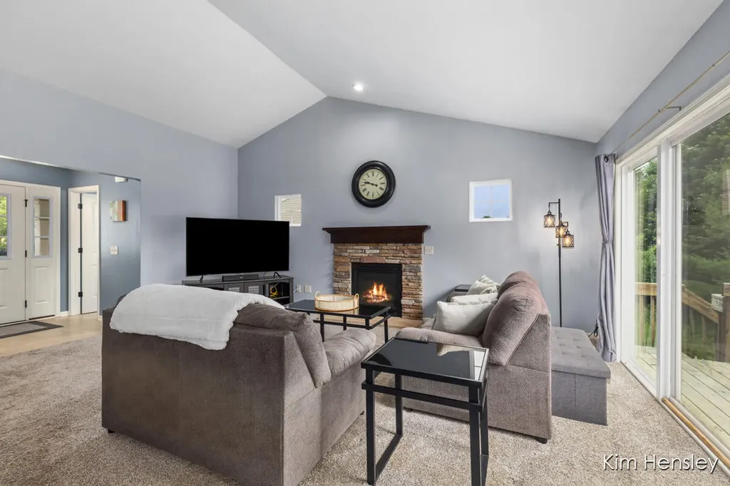 678 Orchard Court NE Rockford City MI 49341