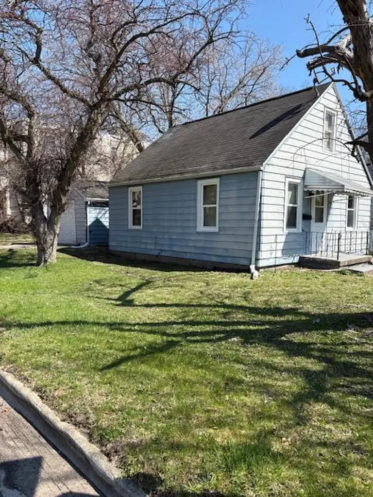 226 Dunlap Street Lansing City MI 48910