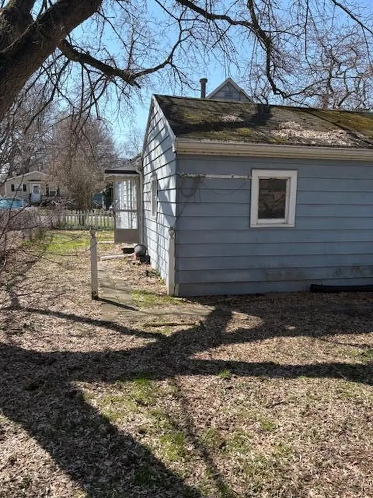 226 Dunlap Street Lansing City MI 48910