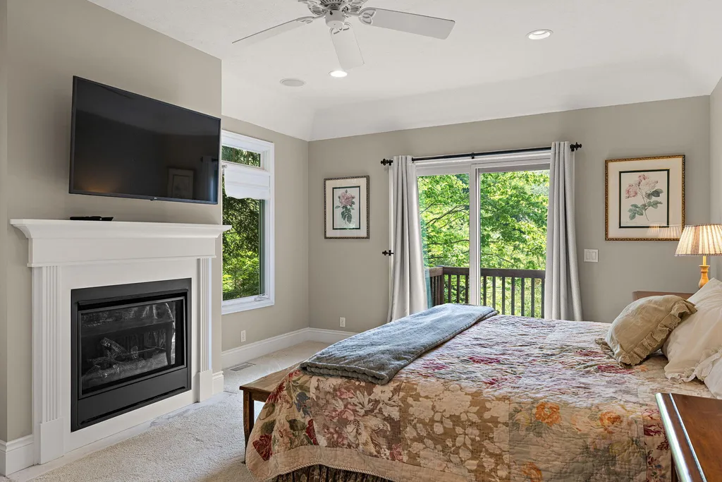 4710 N Catamount Trail NE Grand Rapids Charter Township MI 49301