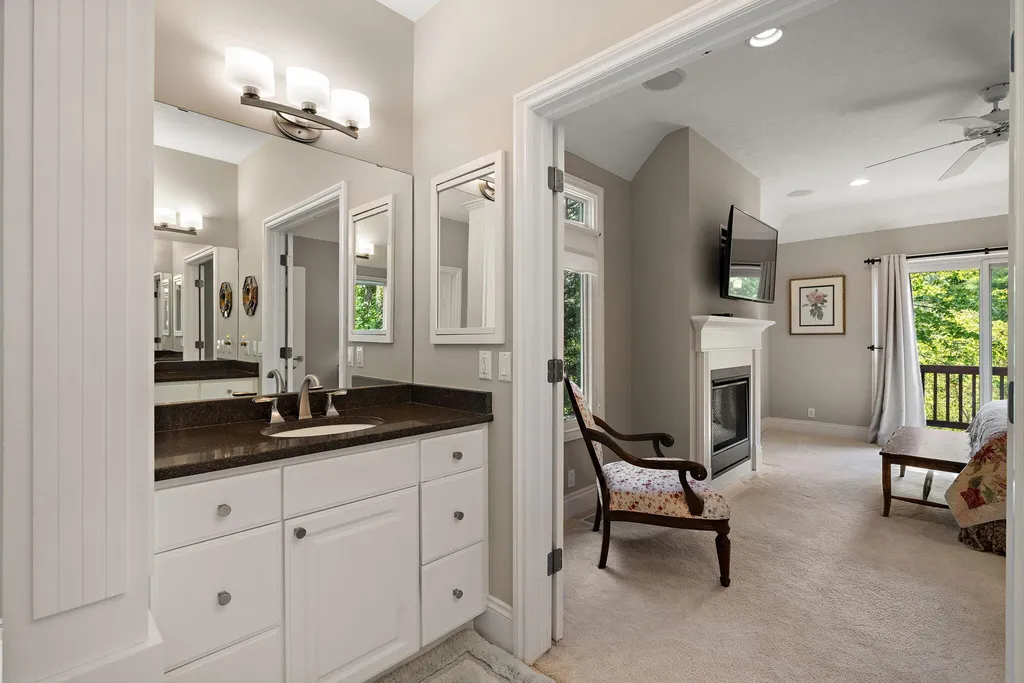 4710 N Catamount Trail NE Grand Rapids Charter Township MI 49301