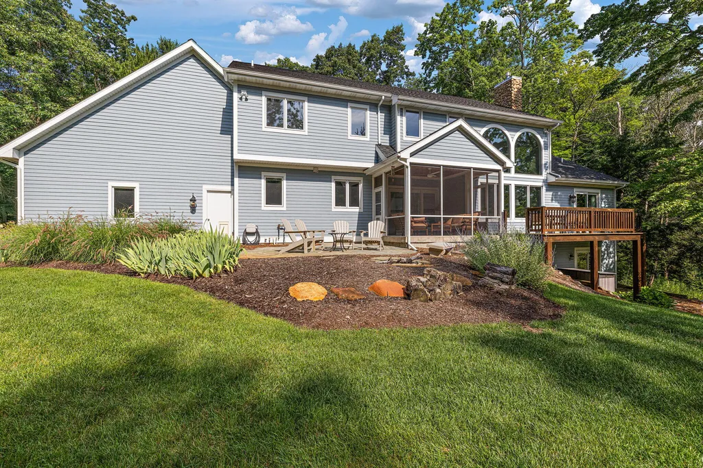 4710 N Catamount Trail NE Grand Rapids Charter Township MI 49301