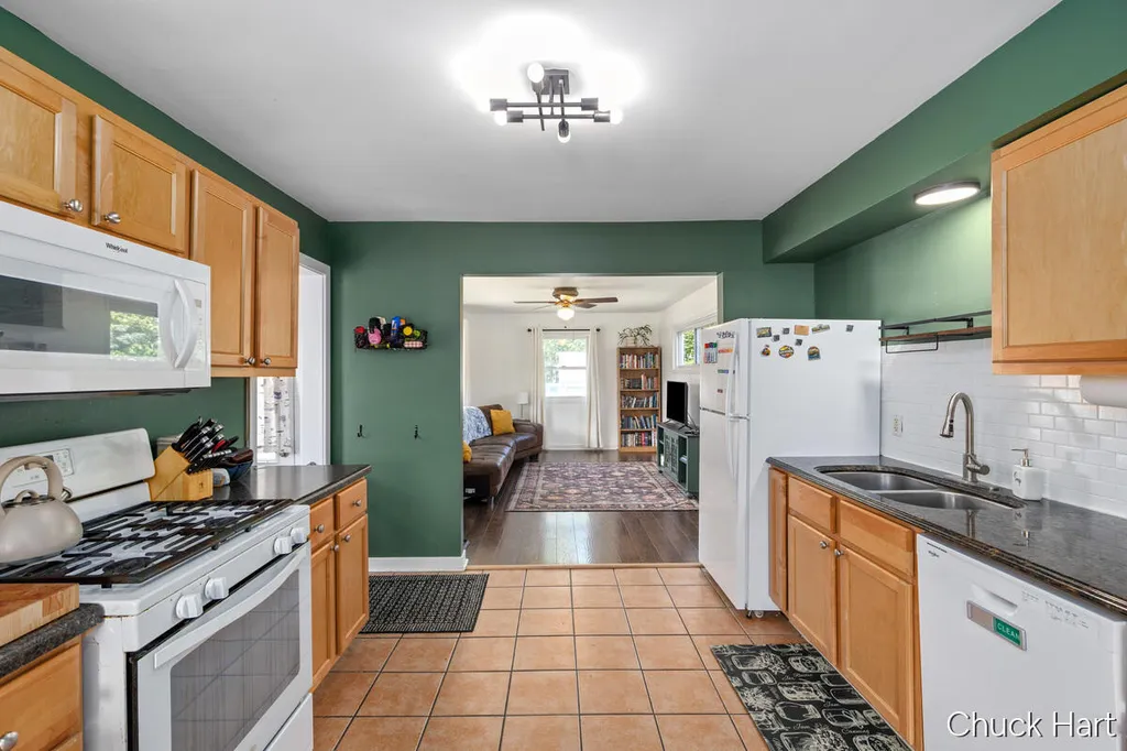 4639 Walton Avenue SW Wyoming City MI 49548