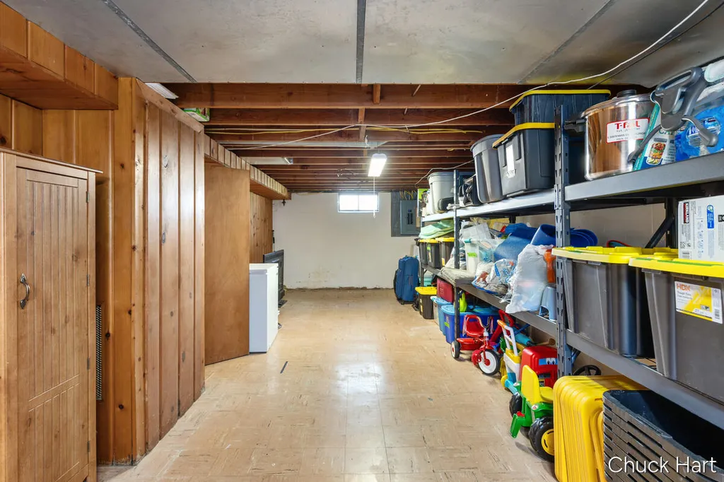 4639 Walton Avenue SW Wyoming City MI 49548