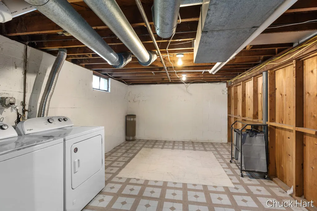 4639 Walton Avenue SW Wyoming City MI 49548