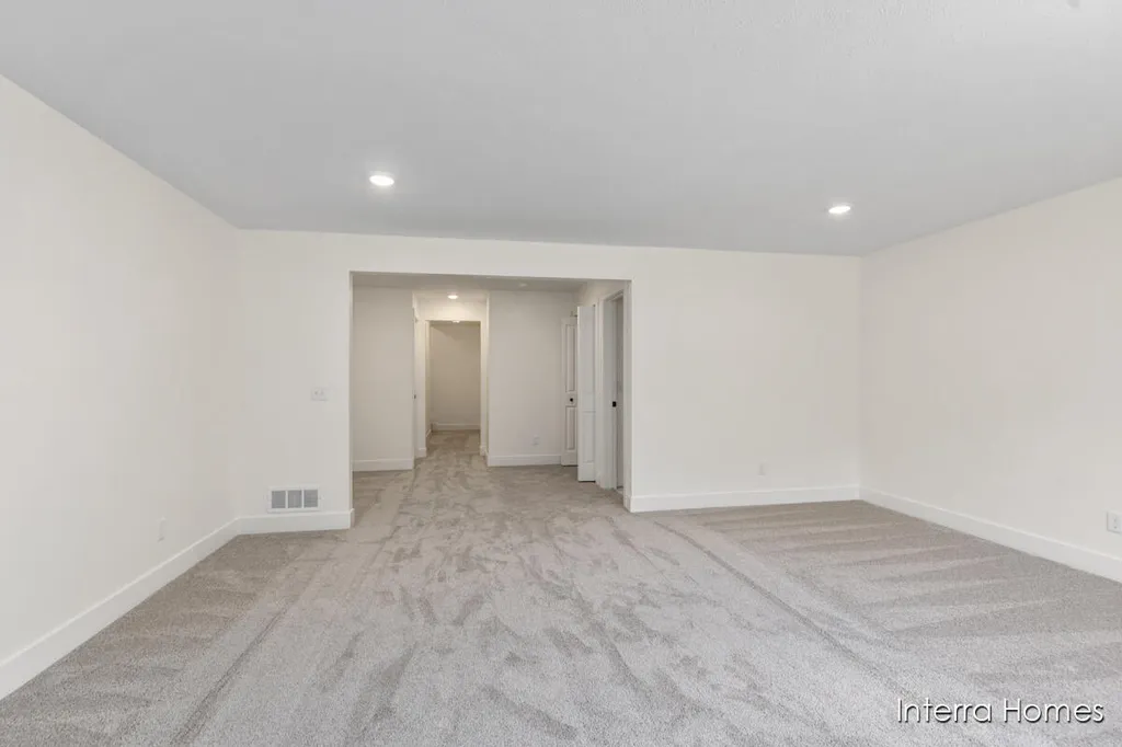 6136 Burgess Drive Fruitport Charter Township MI 49456