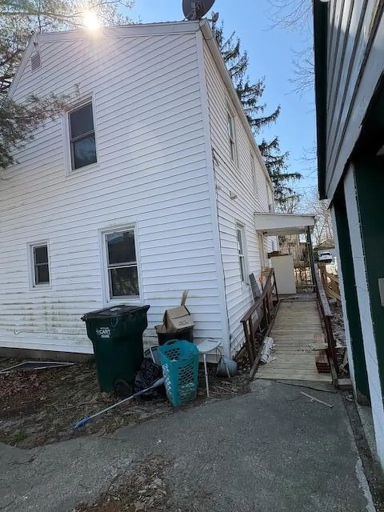 520 S Holmes Street Lansing City MI 48912