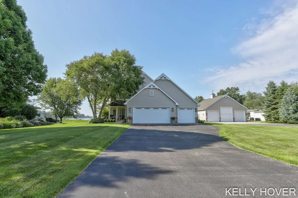 12409 Bay View Drive Yankee Springs Township MI 49348