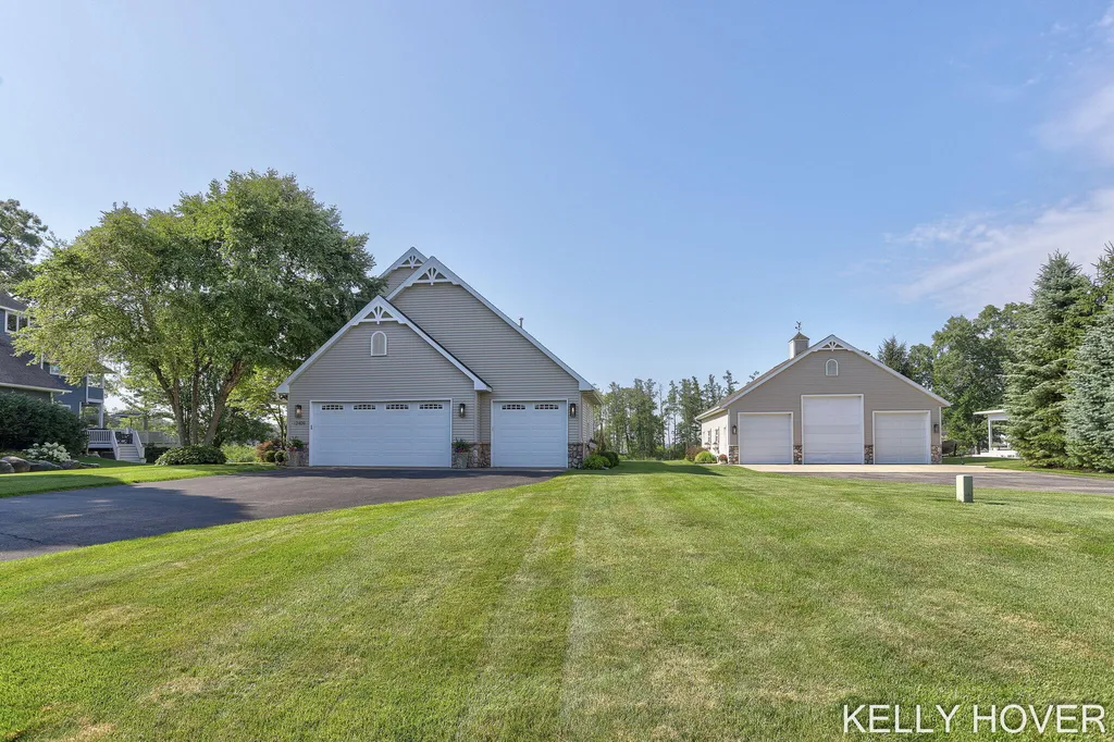 12409 Bay View Drive Yankee Springs Township MI 49348