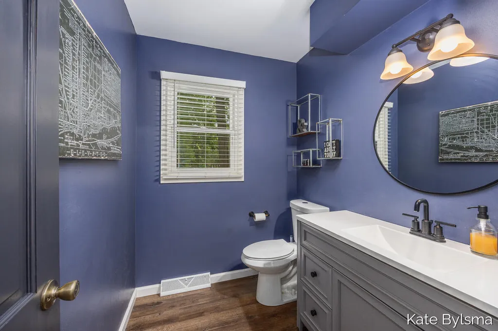 7569 Woodvale Street SE Cascade Charter Township MI 49546
