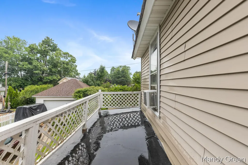 118 S 2nd Street Carson City City MI 48811