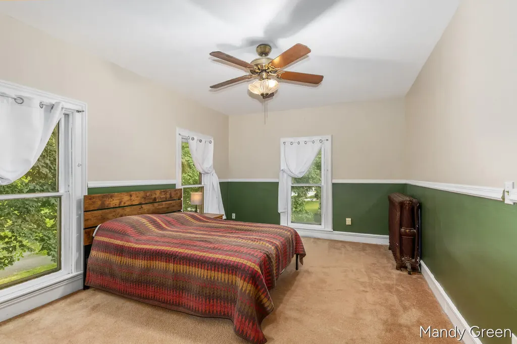 118 S 2nd Street Carson City City MI 48811