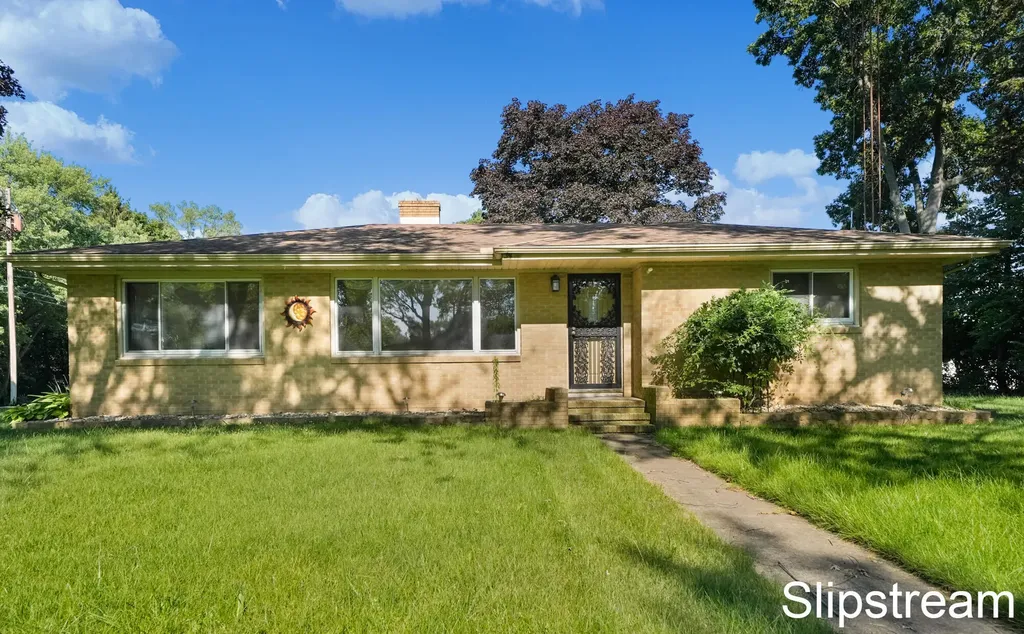168 E Delaware Avenue Benton Charter Township MI 49022