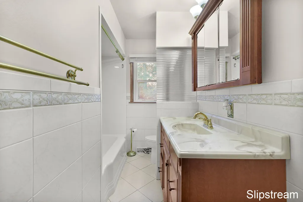 168 E Delaware Avenue Benton Charter Township MI 49022