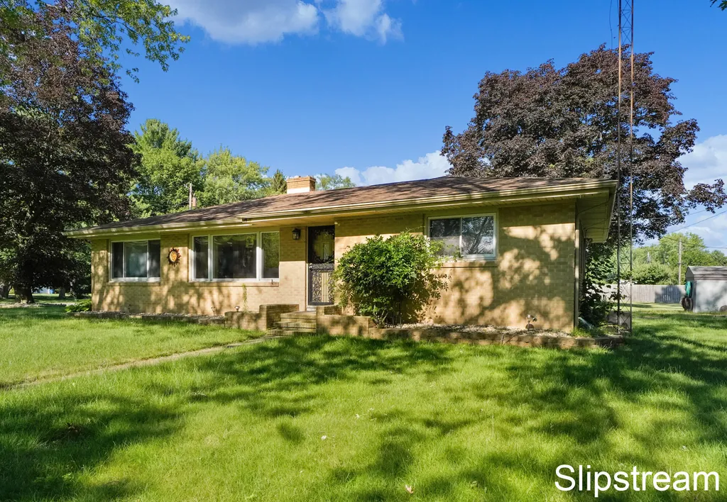 168 E Delaware Avenue Benton Charter Township MI 49022