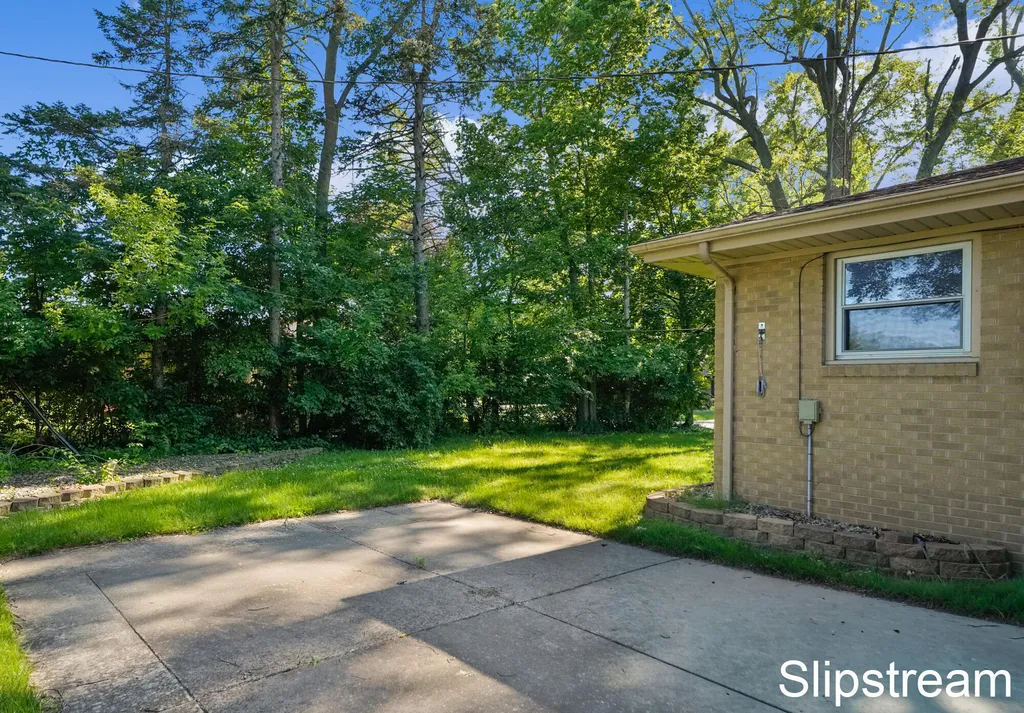 168 E Delaware Avenue Benton Charter Township MI 49022