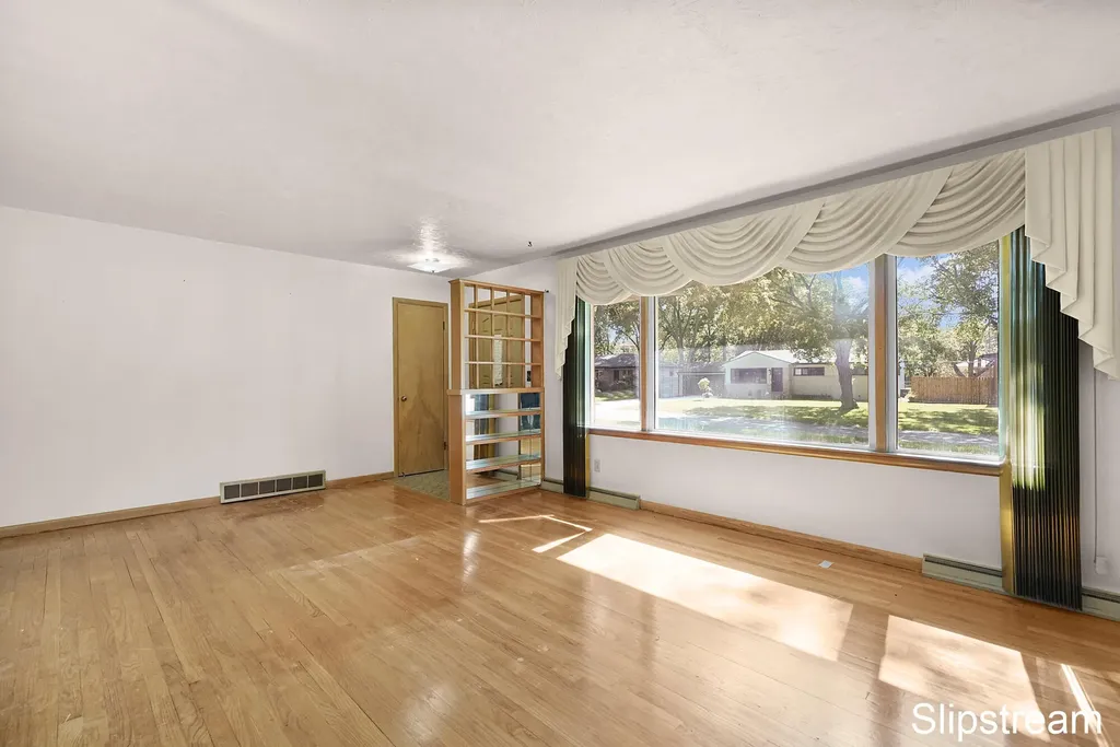 168 E Delaware Avenue Benton Charter Township MI 49022
