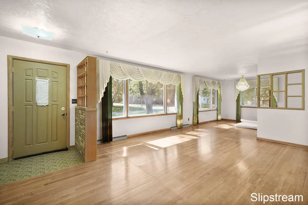 168 E Delaware Avenue Benton Charter Township MI 49022