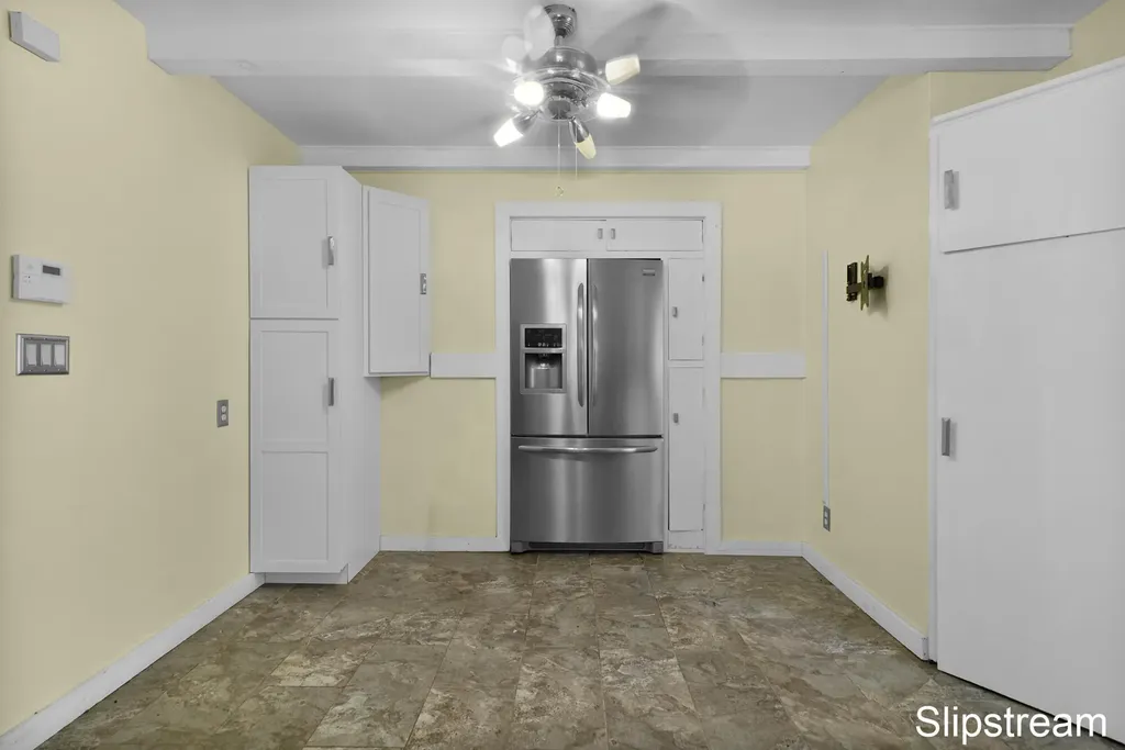 168 E Delaware Avenue Benton Charter Township MI 49022