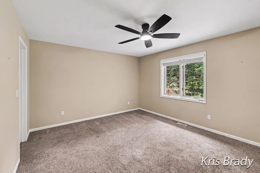 1005 Ironwood Circle NW Walker City MI 49534