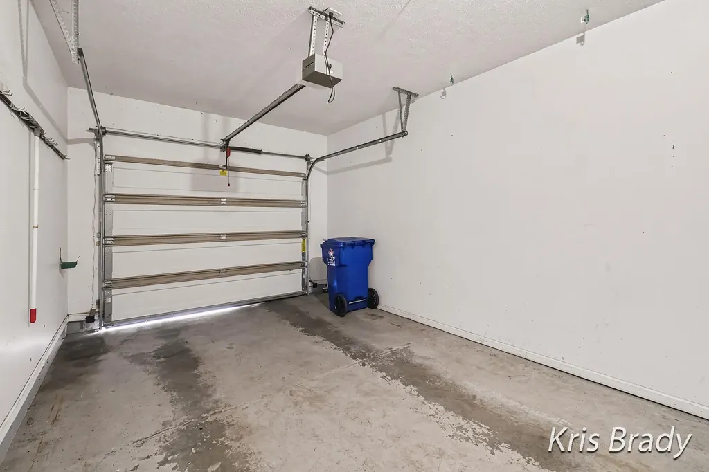 1005 Ironwood Circle NW Walker City MI 49534